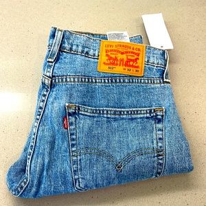 Levi’s 512